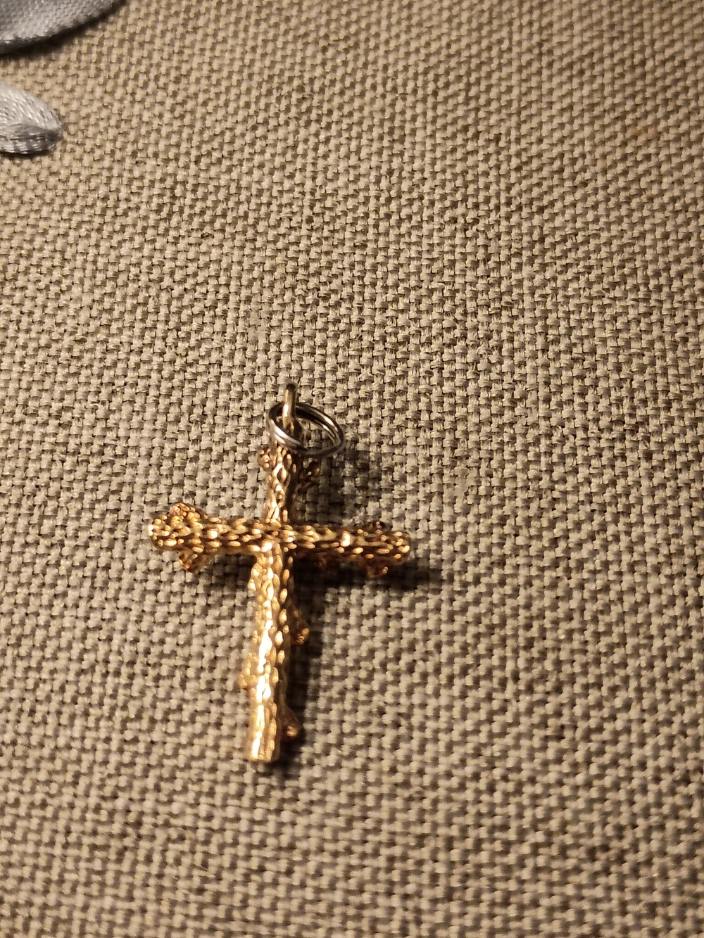 14K Gold Textured Cross Pendant Charm With Diamond - Women Jewelry - Picture 2 of 3